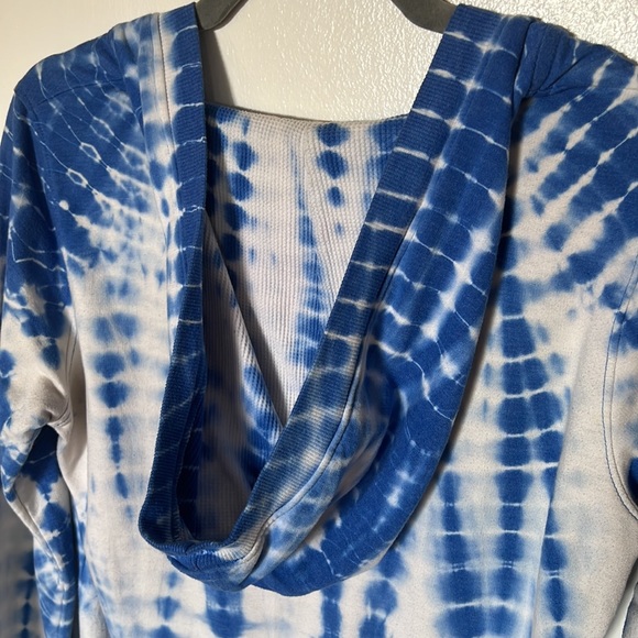 tie dye Maurice’s half zip hoodie - Picture 3 of 4